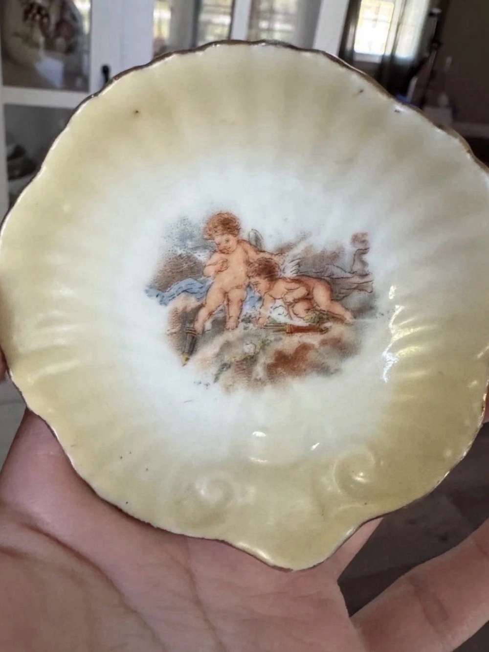 Victoria Austria Porcelain Shell-Shaped Cherub Collector Trinket Dish
